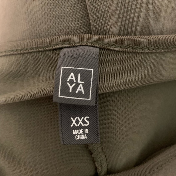 Long sleeve dress - Picture 2 of 2